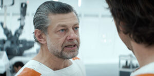 Andy Serkis az Andorban mint Kino Loy